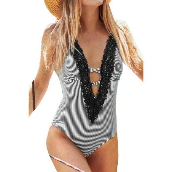 Cupshe Plunging V-Neck Lace Trimmed One-Piece Swimsuit Sz S Black White … - Picture 1 of 16